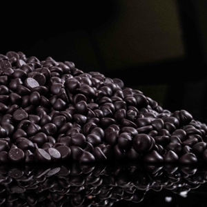 71300. Капли шоколадные темные 1700 (короб 10 кг.)